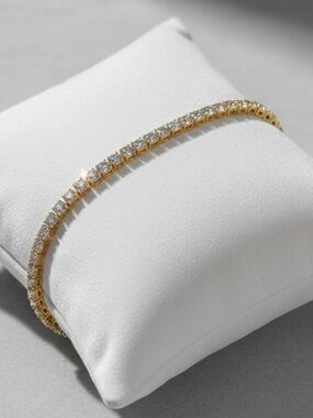 18K Gold Plated, 11.7CTW Moissanite Tennis Bracelet